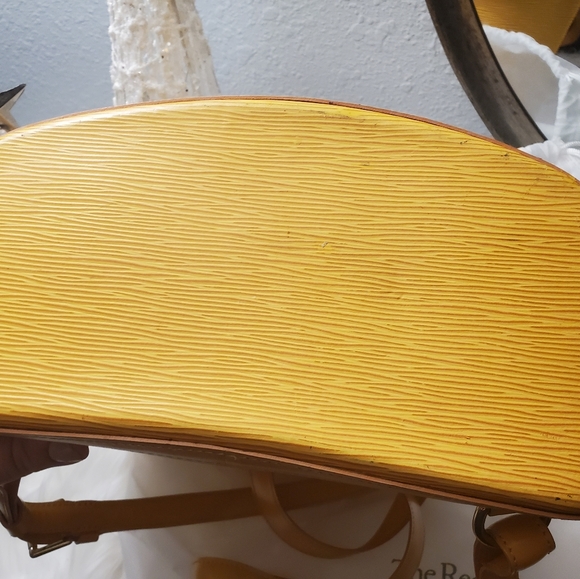 Louis Vuitton Backpack - Picture 6 of 10